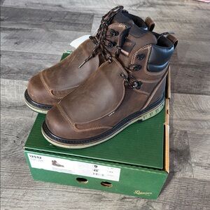 NWT Danner Men's Dark Brown Leather Boots